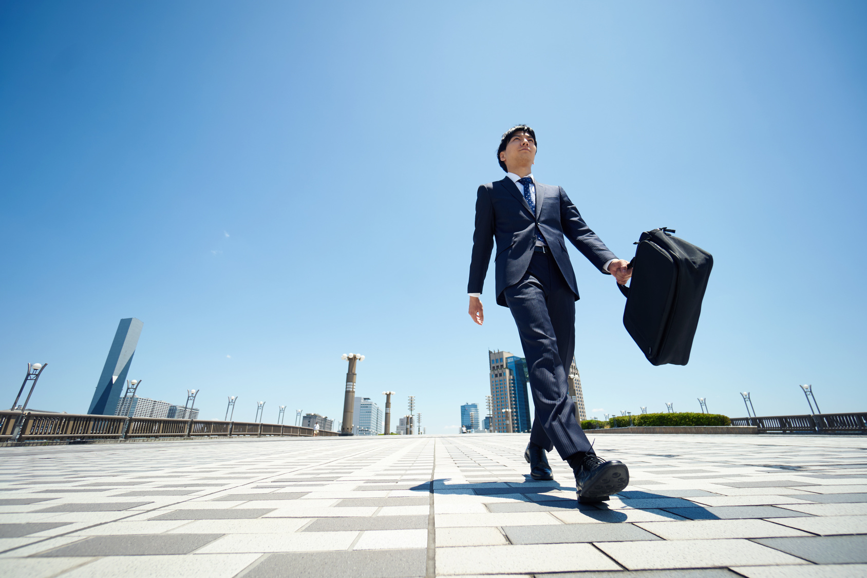 「行く」の尊敬語4種類！ビジネスで使える便利な表現も | TRANS.Biz
