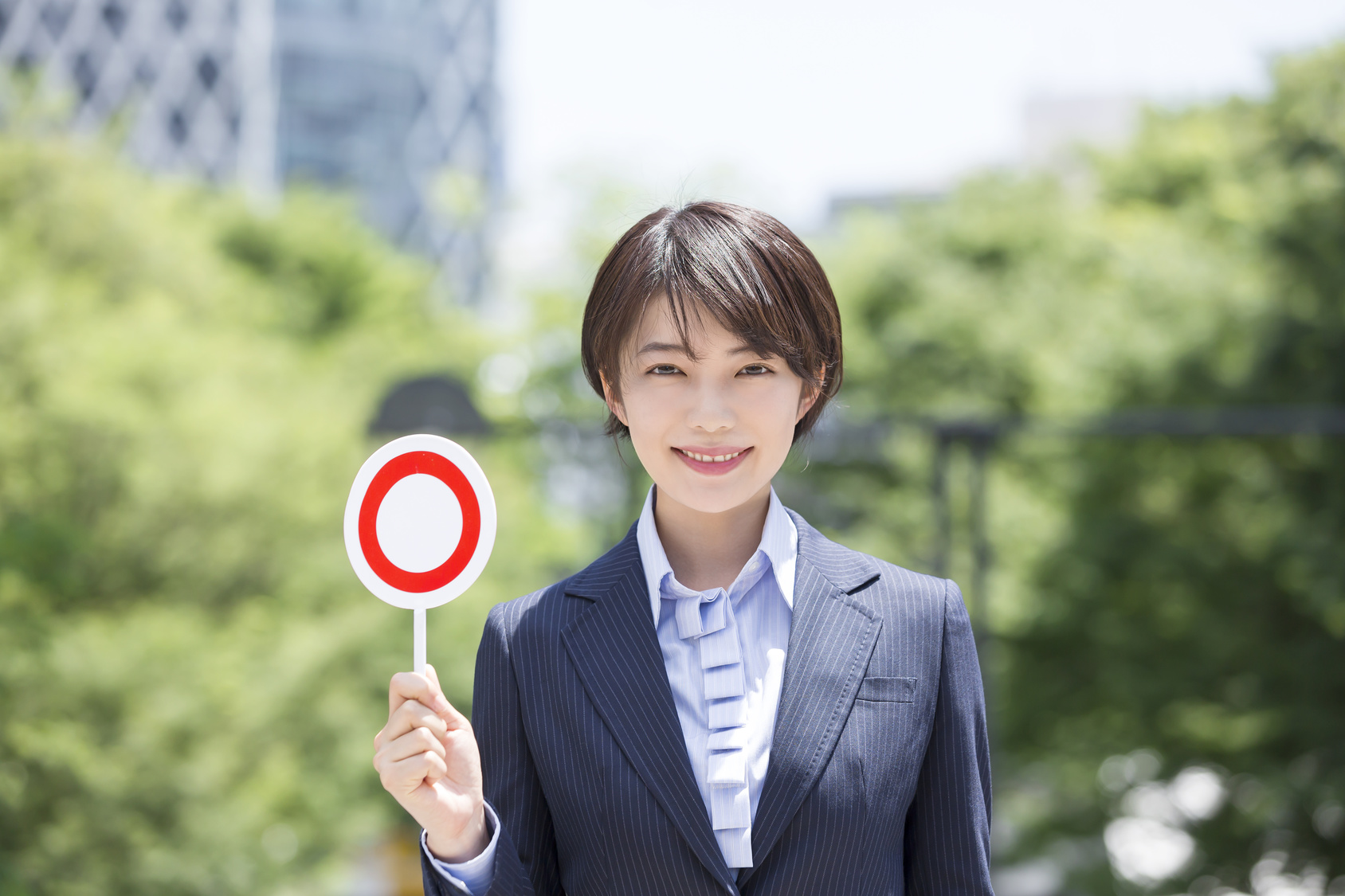 「する」の謙譲語と便利な謙譲表現はコレ!尊敬語と丁寧語も解説 | TRANS.Biz