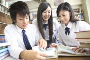 「訓戒」の意味とは?懲戒処分の種類と公務員と民間企業との違いも | TRANS.Biz