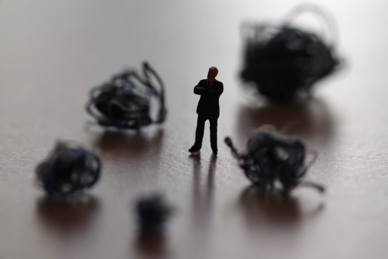 「晩節を汚す」の意味と使い方とは?読み方や例文・類語も解説 | TRANS.Biz