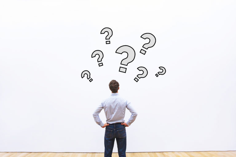 「欠勤」するとどうなる？「欠勤」の意味や給料との関係を解説