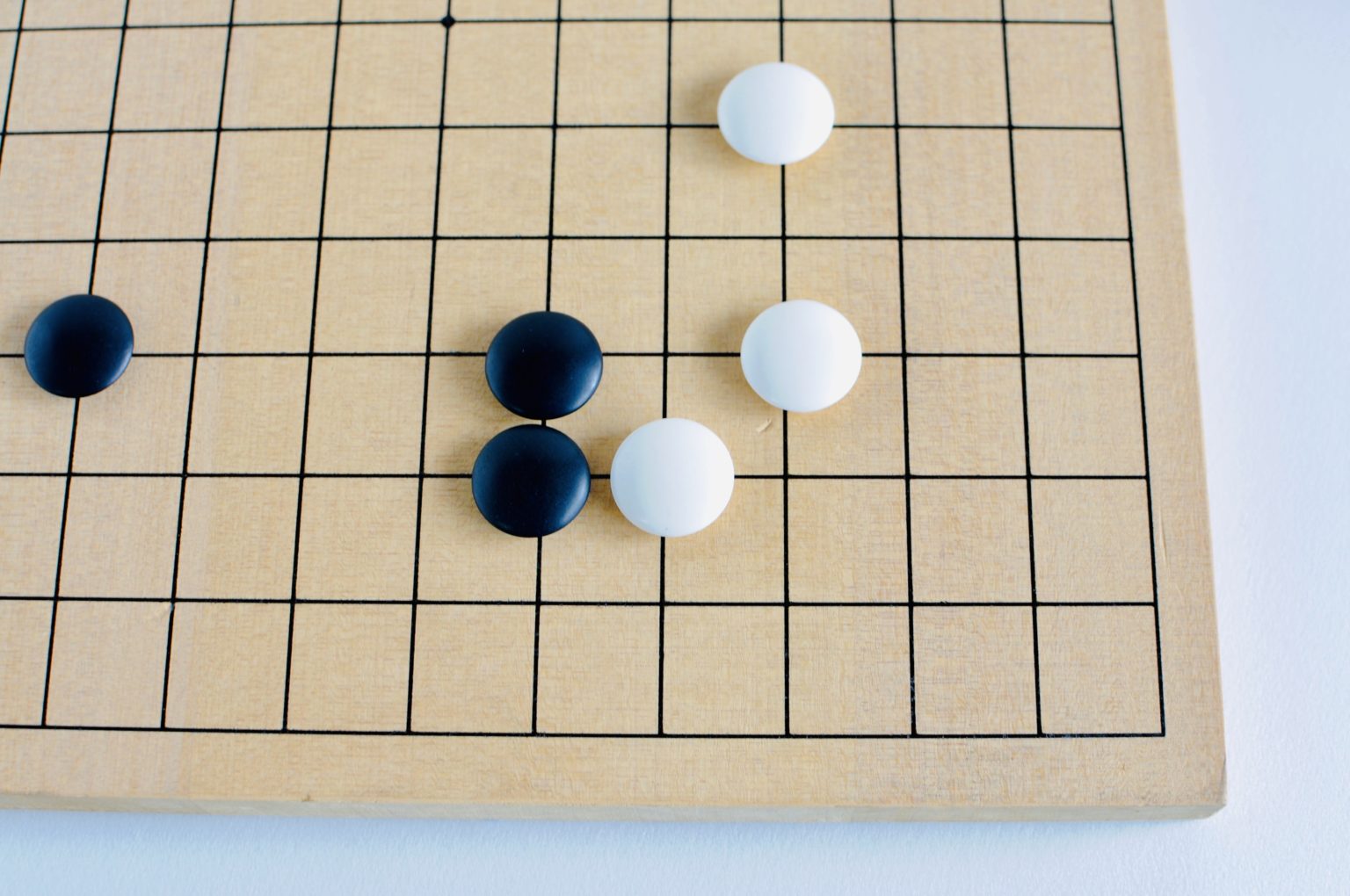 「定石」の意味とは？「定石通り」などビジネス例文と類語解説 | TRANS.Biz