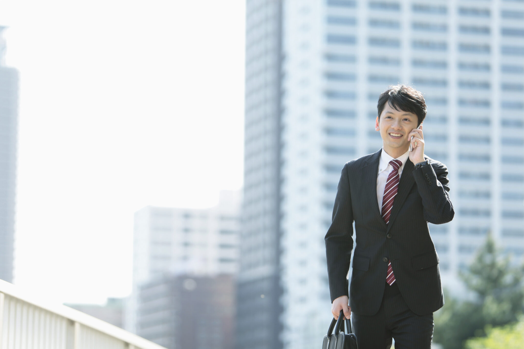 「渉外」の意味と類語とは?「営業」などの役職との違いも解説 | TRANS.Biz