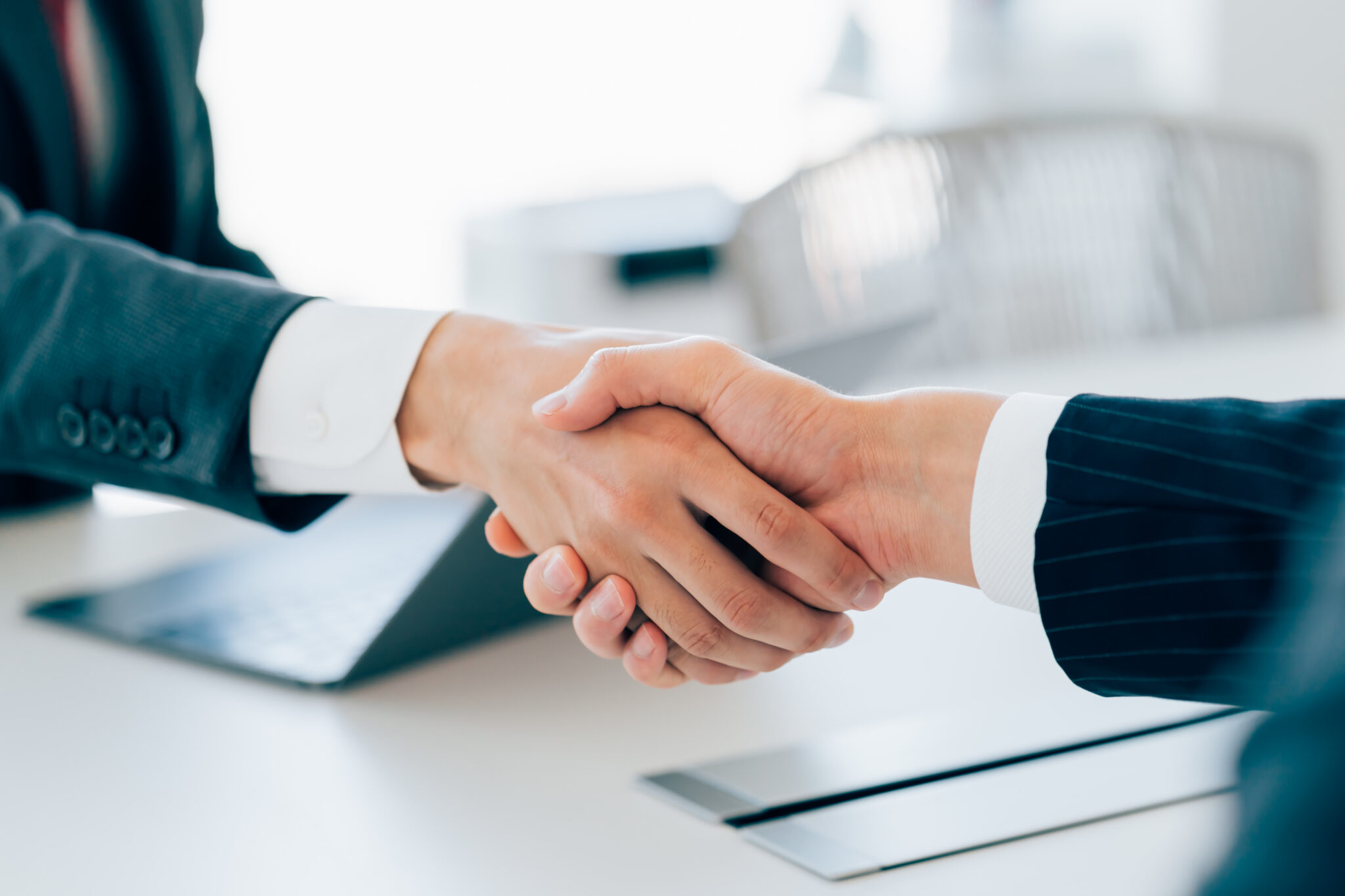 「締結」の意味とは？「契約」との違いや類語・反対語も紹介