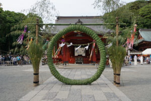 昼行灯 の意味と由来とは 使い方の注意点や類語も解説 Trans Biz