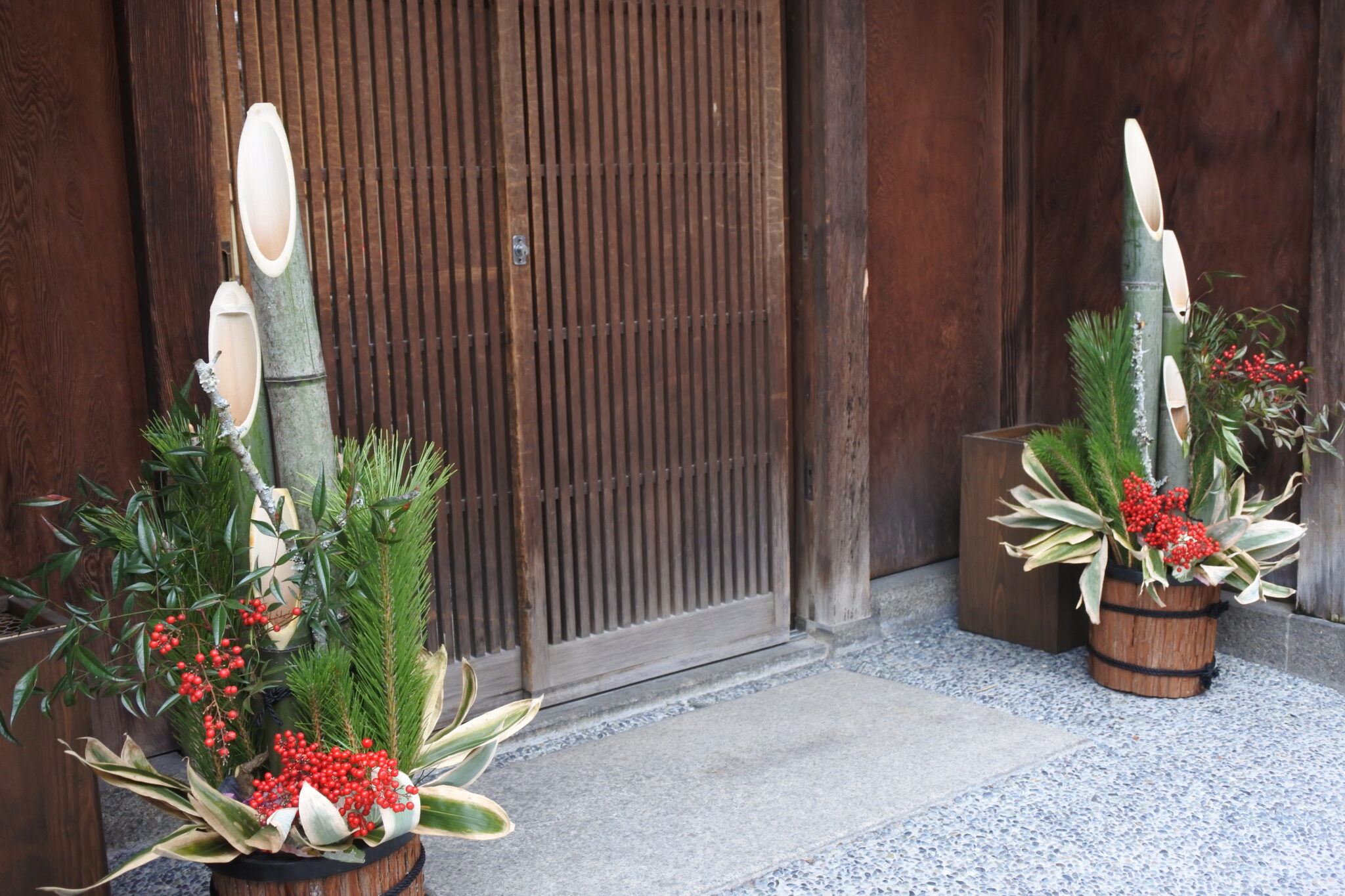 「松の内」はいつまで？意味や季語と関東・関西の地域差も解説 | TRANS.Biz