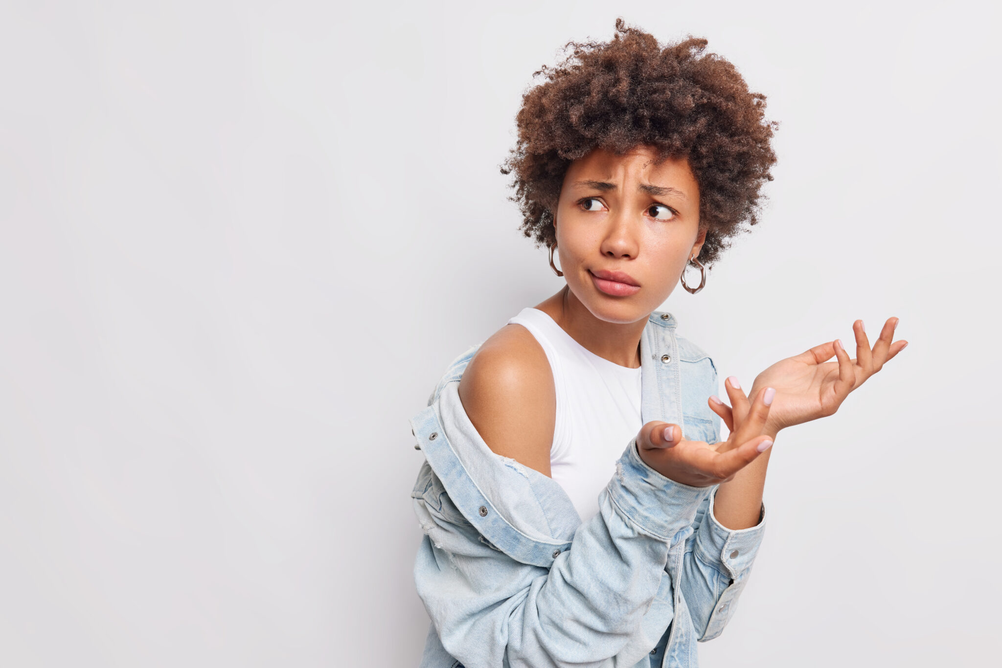 呆れた様子: 呆れる ビジネス用語 : 「呆れた」の意味｜使い方と類語を詳しく解説 – UMVX